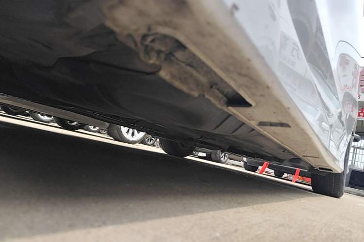 Used Honda Accord 2015 2.0L LX Comfort Edition Left Side Sill