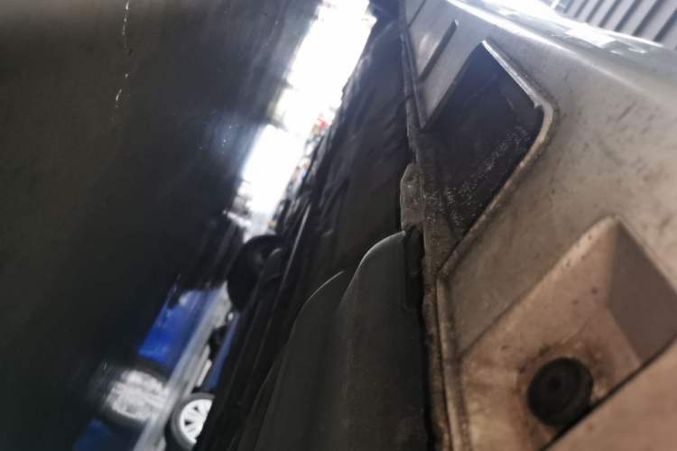 Used Honda Accord 2015 2.4L EX Luxury Edition Left Side Sill