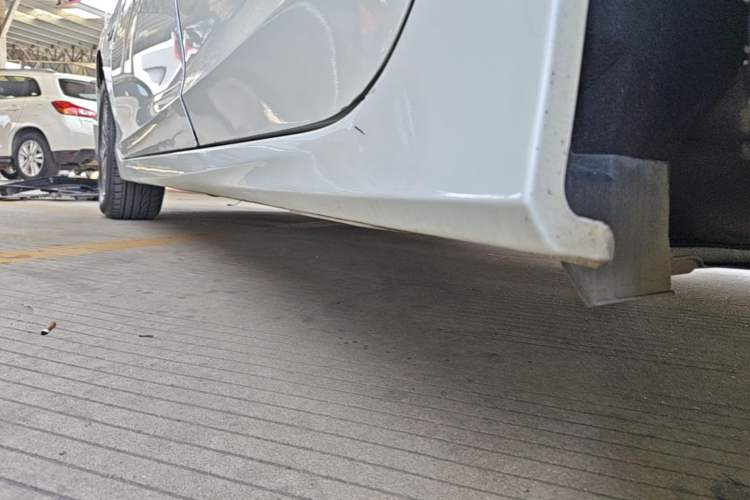 Used Honda Accord 2015 2.0L LX Comfort Edition Left Side Sill