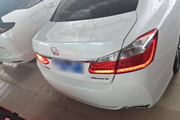 Used Honda Accord 2015 2.0L LX Comfort Edition Rear