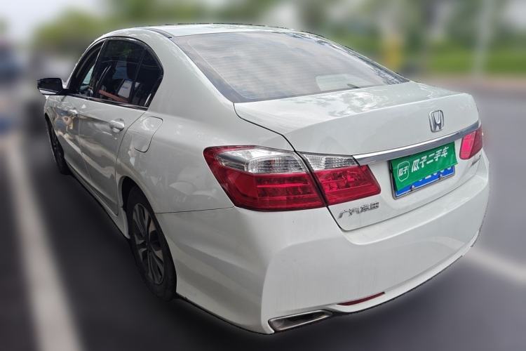 Used Honda Accord 2015 2.0L LXS Elite Edition Rear Left 45 Deg