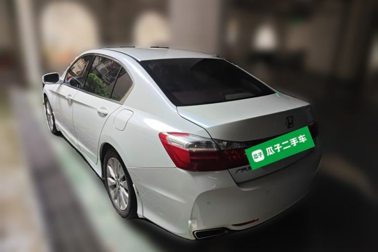 Used Honda Accord 2015 2.4L EX Luxury Edition Rear Left 45 Deg