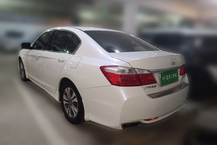 Used Honda Accord 2015 2.0L LX Comfort Edition Rear Left 45 Deg