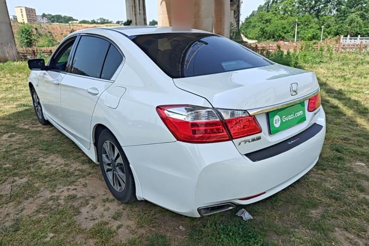 Used Honda Accord 2015 2.0L LX Comfort Edition Rear Left 45 Deg
