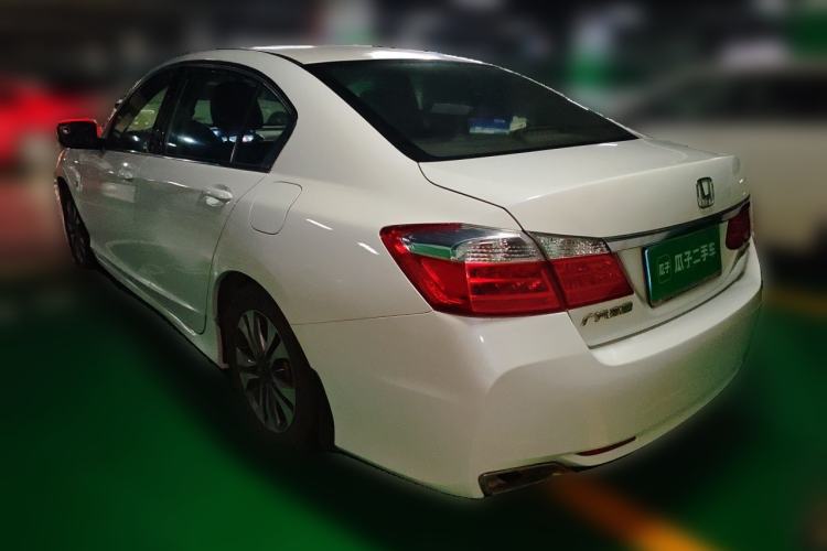 Used Honda Accord 2015 2.0L LX Comfort Edition Rear Left 45 Deg