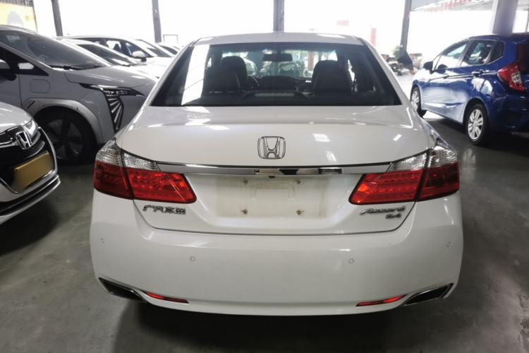 Used Honda Accord 2015 2.4L EX Luxury Edition Rear