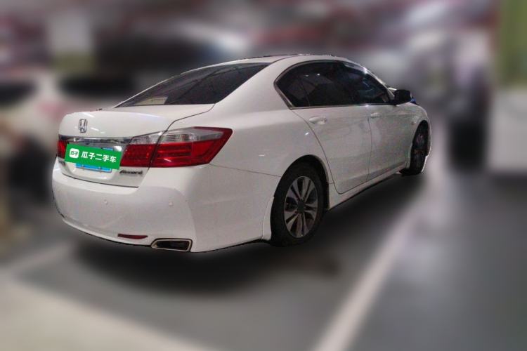 Used Honda Accord 2015 2.0L LX Comfort Edition Rear Right 45 Deg