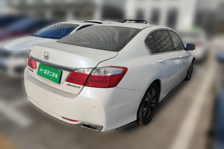 Used Honda Accord 2015 2.0L EX Luxury Edition Rear Right 45 Deg
