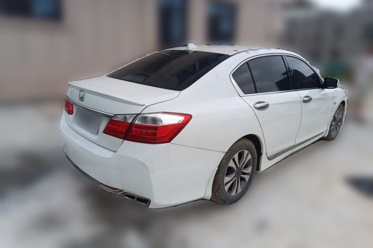 Used Honda Accord 2015 2.0L LX Comfort Edition Rear Right 45 Deg