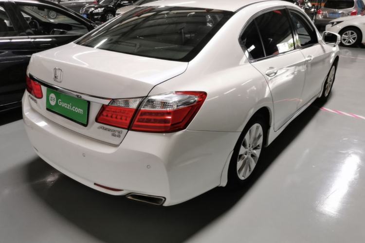 Used Honda Accord 2015 2.4L EX Luxury Edition Rear Right 45 Deg