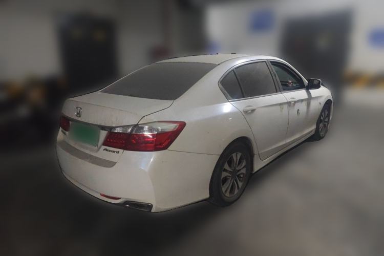 Used Honda Accord 2015 2.0L LX Comfort Edition Rear Right 45 Deg