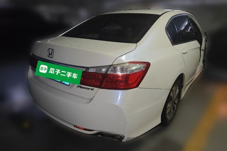 Used Honda Accord 2015 2.0L LX Comfort Edition Rear Right 45 Deg