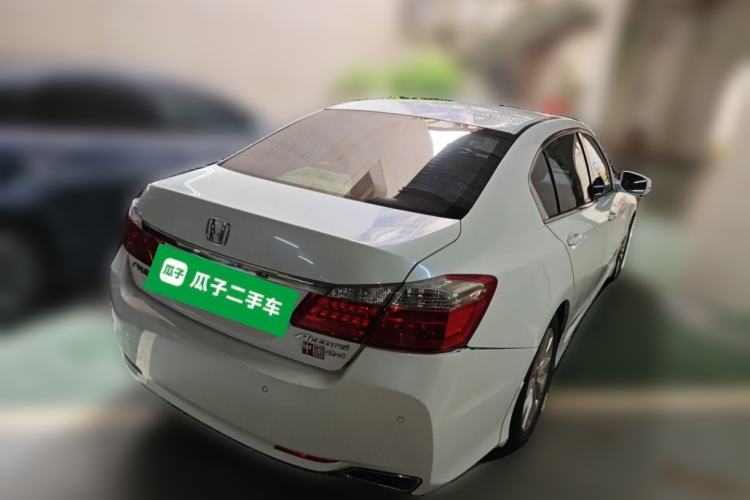 Used Honda Accord 2015 2.4L EX Luxury Edition Rear Right 45 Deg