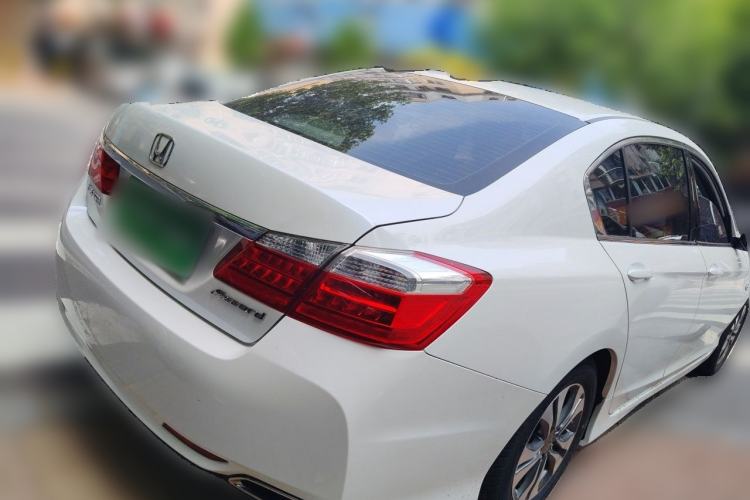 Used Honda Accord 2015 2.0L LX Comfort Edition Rear Right 45 Deg