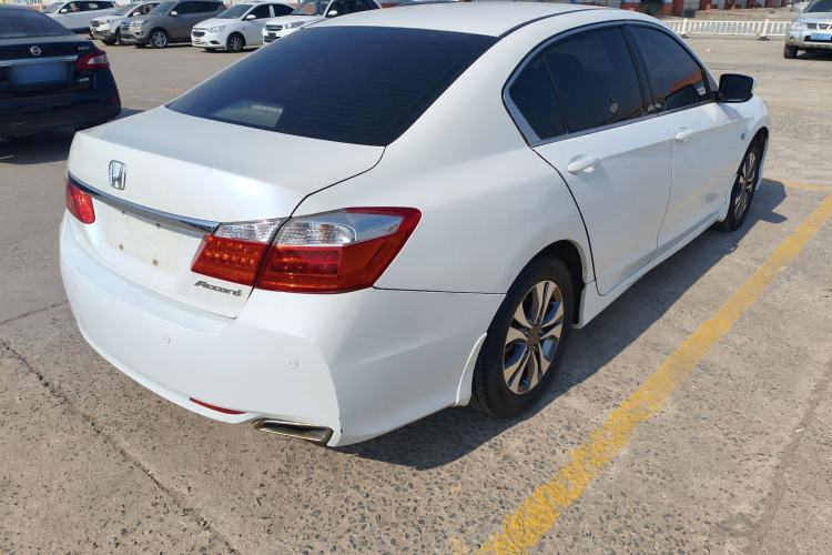 Used Honda Accord 2015 2.0L LXS Elite Edition Rear Right 45 Deg