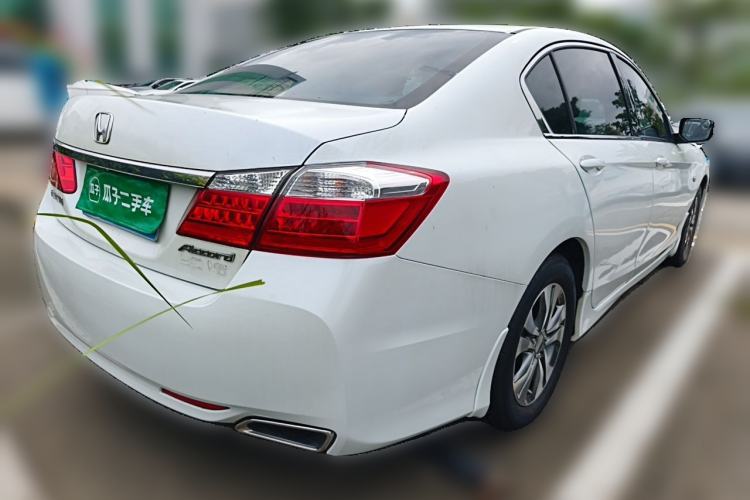 Used Honda Accord 2015 2.0L LX Comfort Edition Rear Right 45 Deg
