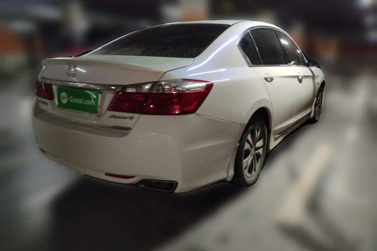 Used Honda Accord 2015 2.0L LX Comfort Edition Rear Right 45 Deg