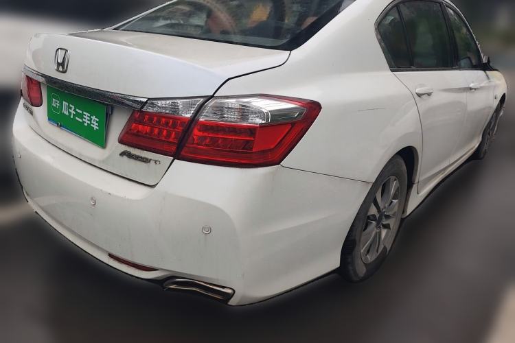 Used Honda Accord 2015 2.0L LX Comfort Edition Rear Right 45 Deg