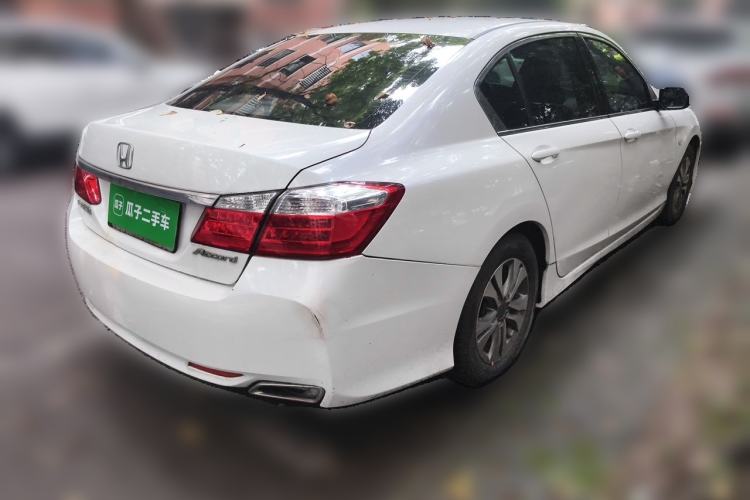 Used Honda Accord 2015 2.0L LX Comfort Edition Rear Right 45 Deg