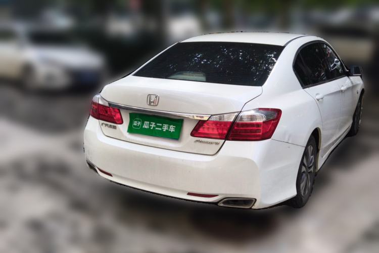 Used Honda Accord 2015 2.0L LX Comfort Edition Rear Right 45 Deg