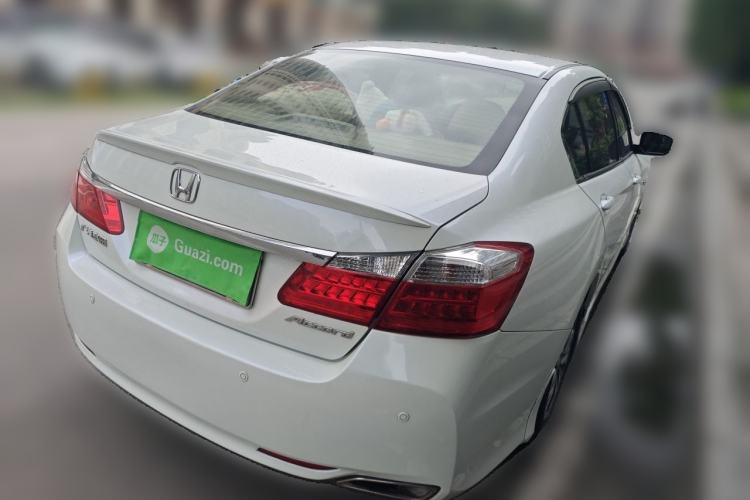 Used Honda Accord 2015 2.0L LX Comfort Edition Rear Right 45 Deg