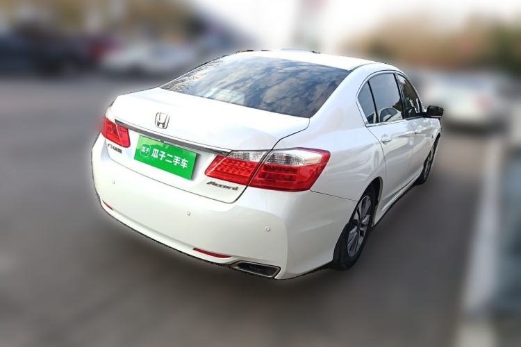 Used Honda Accord 2015 2.0L LX Comfort Edition Rear Right 45 Deg