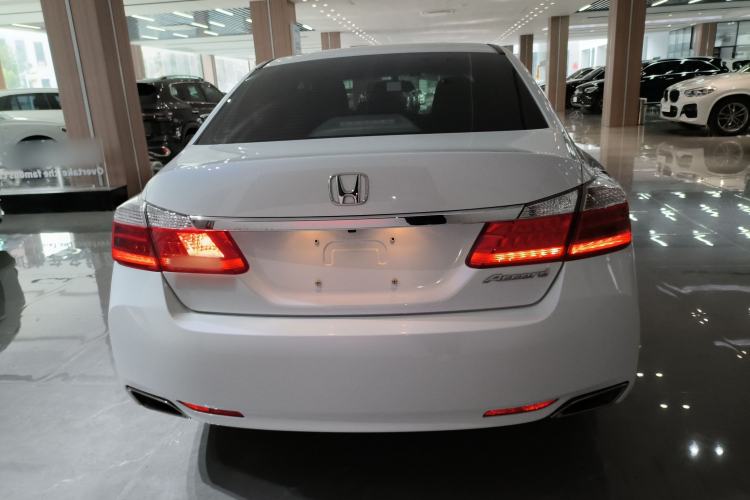 Used Honda Accord 2015 2.0L LX Comfort Edition Rear