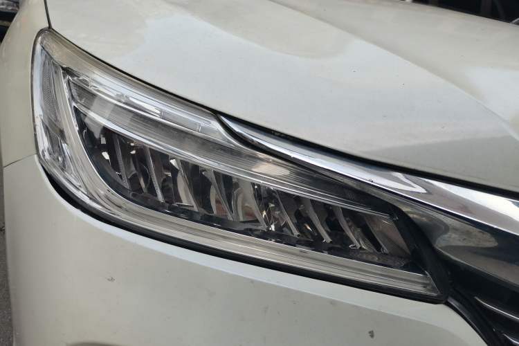 Used Honda Accord 2015 2.0L LX Comfort Edition Right Front Headlight