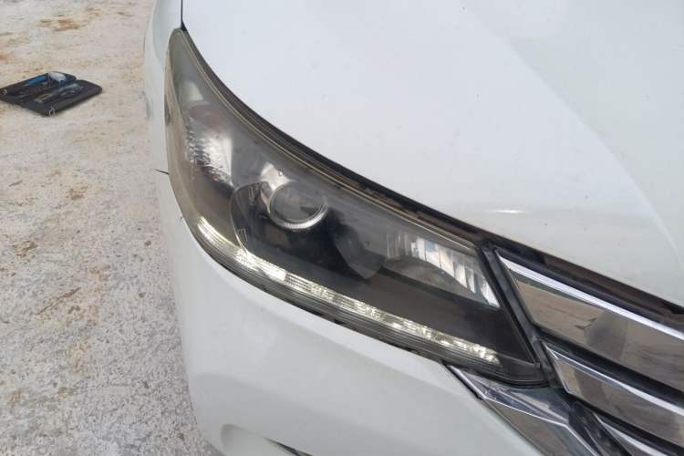 Used Honda Accord 2015 2.0L LX Comfort Edition Right Front Headlight