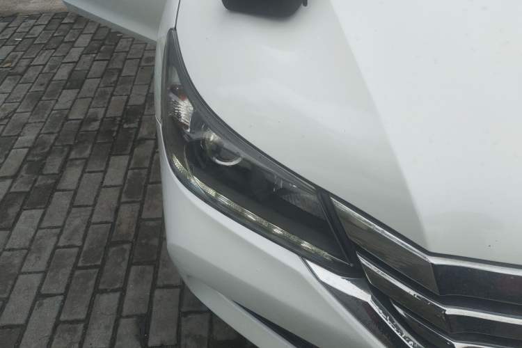Used Honda Accord 2015 2.0L LX Comfort Edition Right Front Headlight