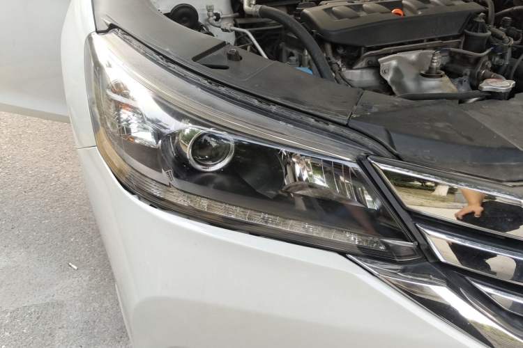 Used Honda Accord 2015 2.0L LX Comfort Edition Right Front Headlight