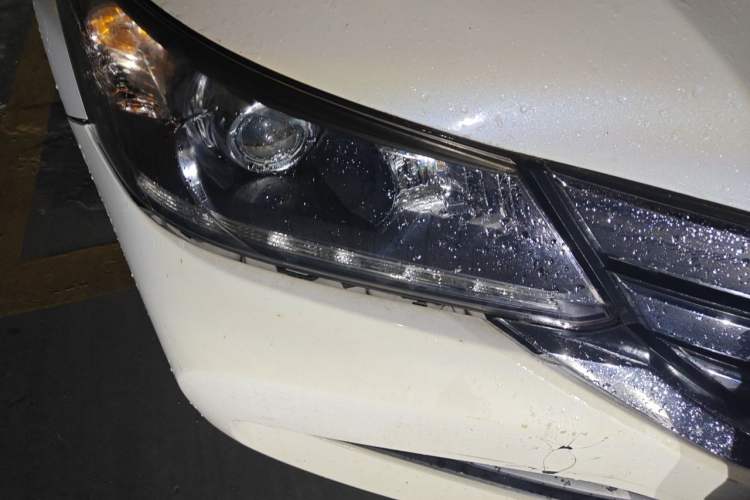 Used Honda Accord 2015 2.0L LX Comfort Edition Right Front Headlight