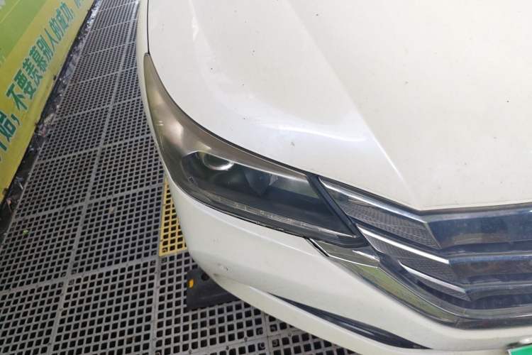 Used Honda Accord 2015 2.0L EX Luxury Edition Right Front Headlight