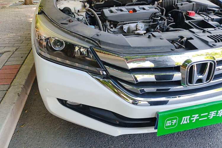 Used Honda Accord 2015 2.0L LXS Elite Edition Right Front Headlight