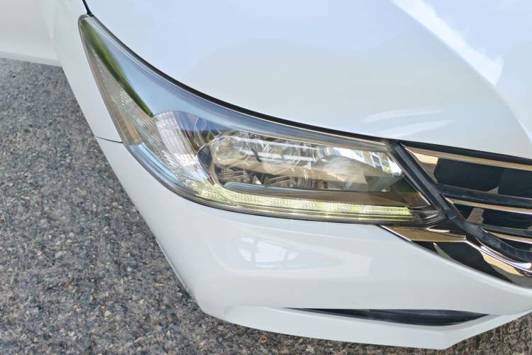 Used Honda Accord 2015 2.4L EX Luxury Edition Right Front Headlight