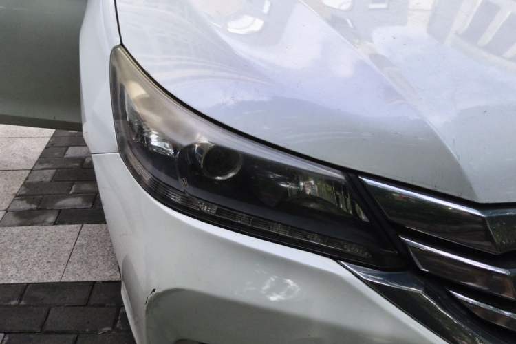Used Honda Accord 2015 2.0L LX Comfort Edition Right Front Headlight