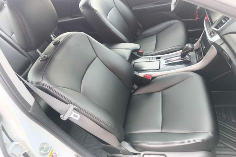 Used Honda Accord 2015 2.0L LX Comfort Edition Right Front Seat