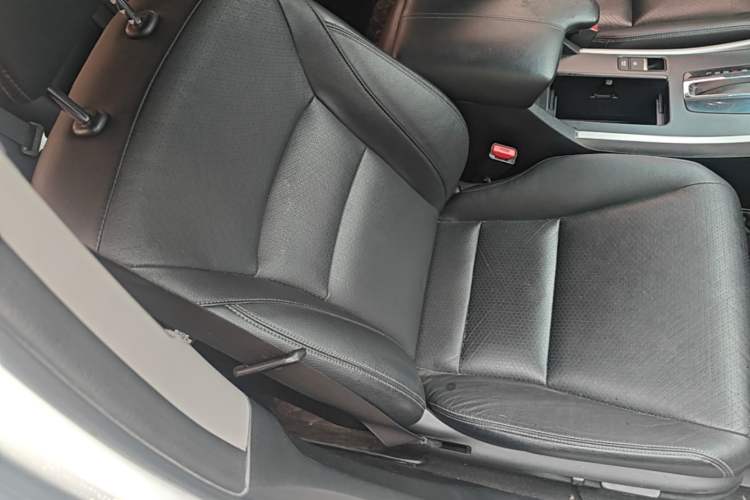 Used Honda Accord 2015 2.0L LXS Elite Edition Right Front Seat