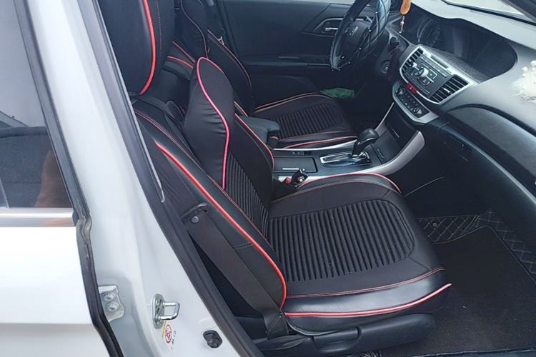 Used Honda Accord 2015 2.0L LX Comfort Edition Right Front Seat