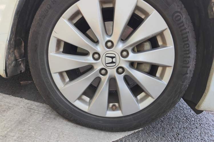Used Honda Accord 2015 2.4L EX Luxury Edition Right Front Wheel Hub