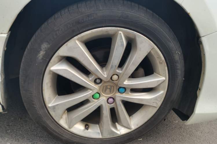 Used Honda Accord 2015 2.0L LX Comfort Edition Right Front Wheel Hub