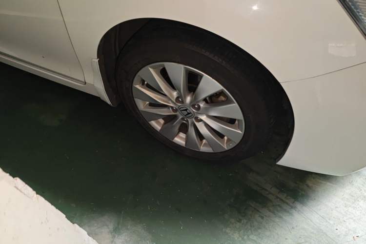 Used Honda Accord 2015 2.4L EX Luxury Edition Right Front Wheel Hub