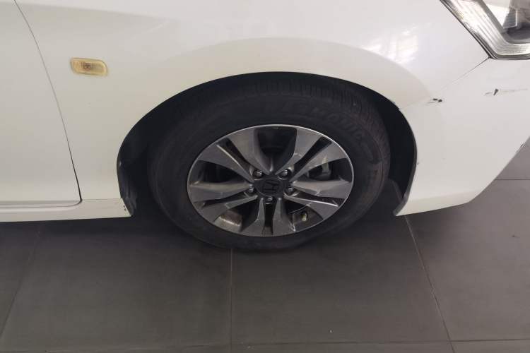 Used Honda Accord 2015 2.0L LXS Elite Edition Right Front Wheel Hub