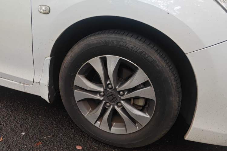 Used Honda Accord 2015 2.0L LX Comfort Edition Right Front Wheel Hub