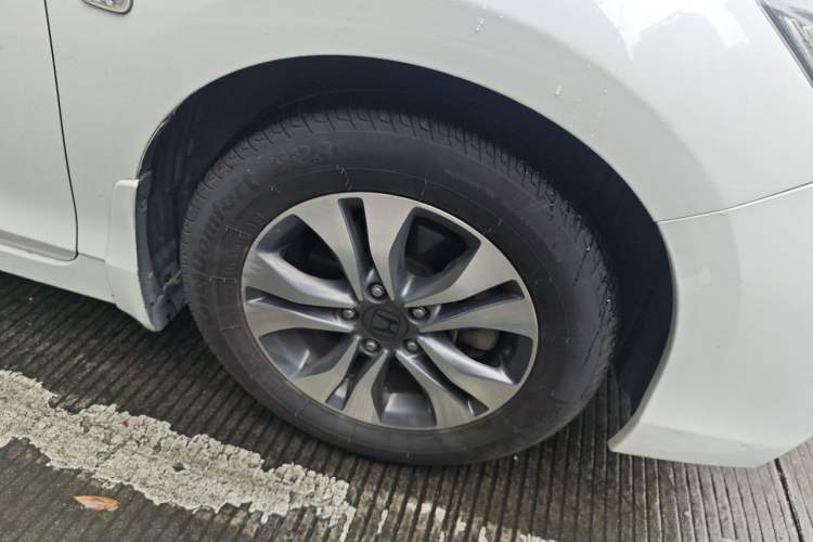 Used Honda Accord 2015 2.0L LX Comfort Edition Right Front Wheel Hub