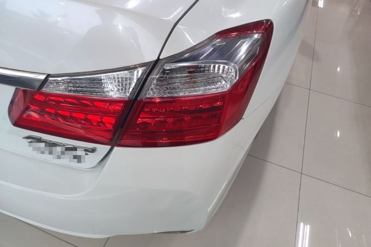 Used Honda Accord 2015 2.0L LXS Elite Edition Right Rear Taillight