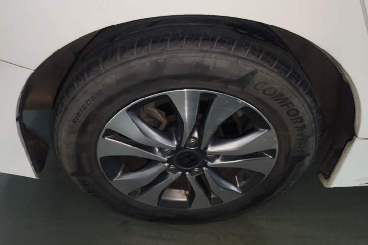Used Honda Accord 2015 2.0L LX Comfort Edition Right Rear Wheel Hub
