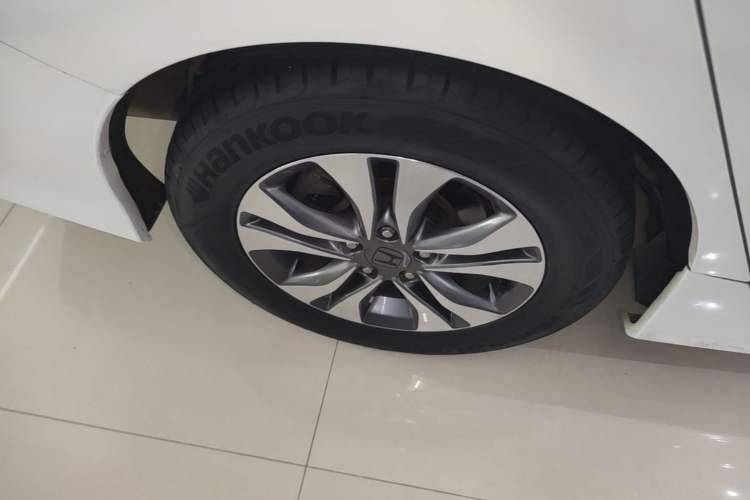 Used Honda Accord 2015 2.0L LXS Elite Edition Right Rear Wheel Hub