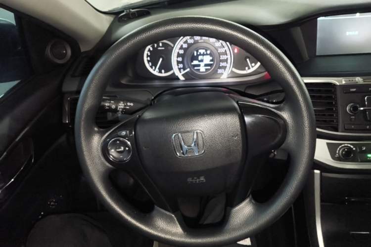 Used Honda Accord 2015 2.0L LX Comfort Edition Steering Wheel