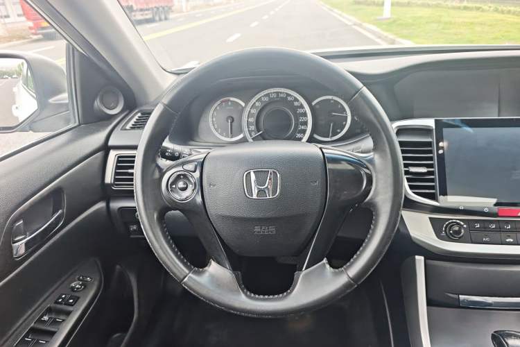 Used Honda Accord 2015 2.0L LXS Elite Edition Steering Wheel